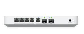 10G Independent Gateway with Integrated 4-port 2.5 GbE Switch